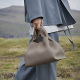 Mira | Soft Leather Shoulder Bag – Minimal & Sculptural
