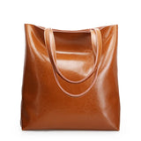 Alma | Classic Leather Tote Bag – Slim Handles & Spacious Interior