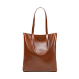 Alma | Classic Leather Tote Bag – Slim Handles & Spacious Interior