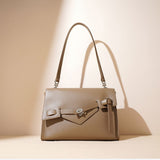 Minimalist Leather Messenger Bag – Structured Shoulder Purse