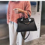 Isla | Premium Vegan Leather Handbag – Elegant & Timeless