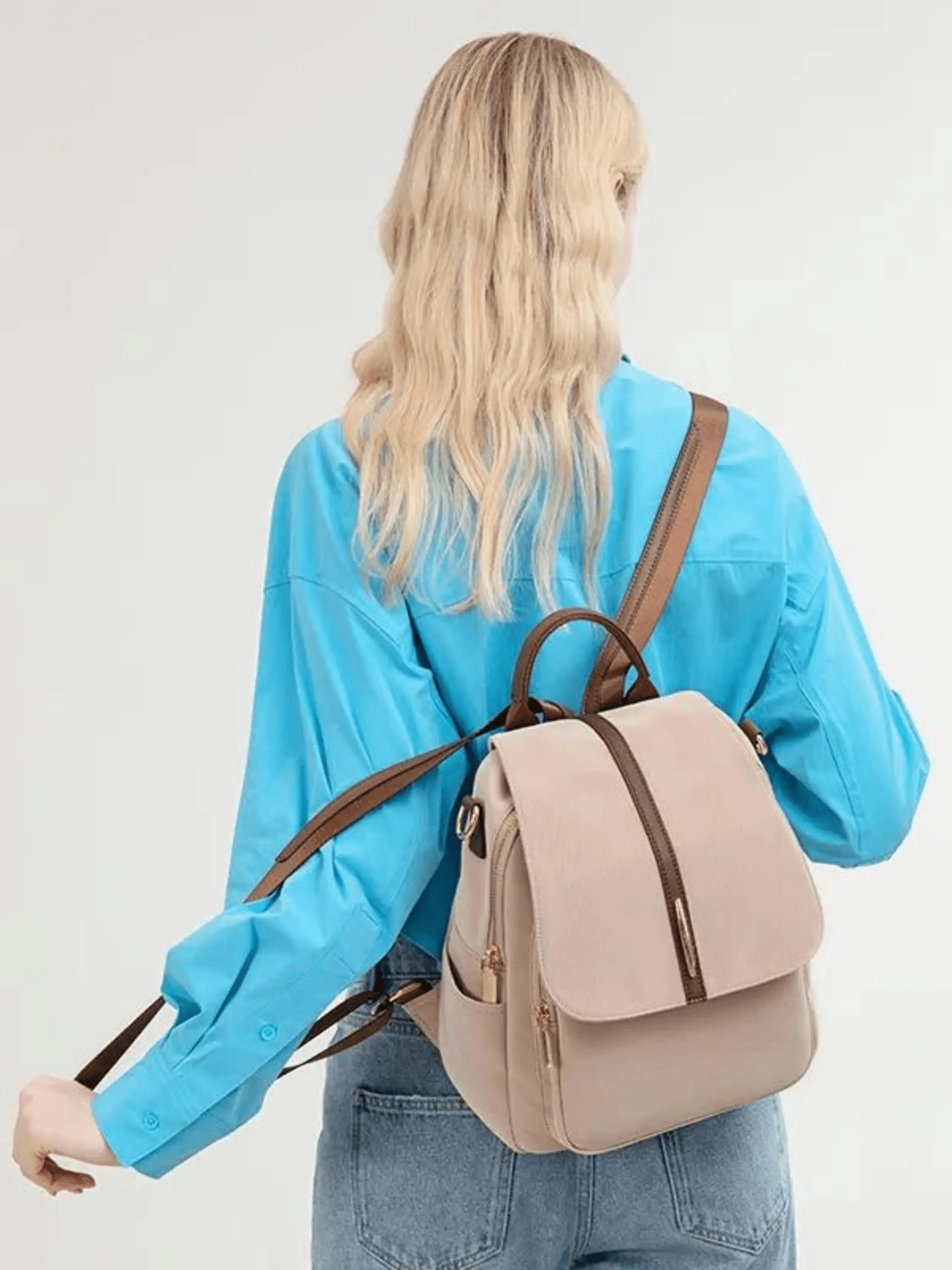 Clara | Chic Two-Tone Leather Backpack with Elegant Detailing Aurora-Bags