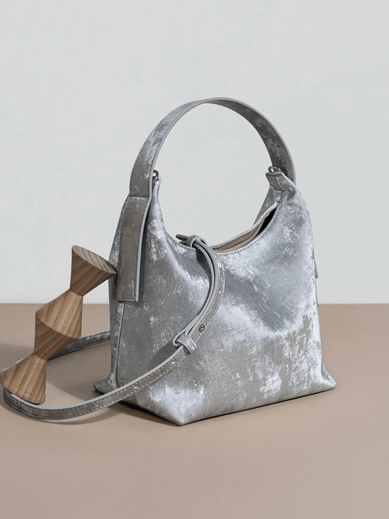 Clara | Soft Leather Hobo Bag with Minimalist Design Aurora-Bags