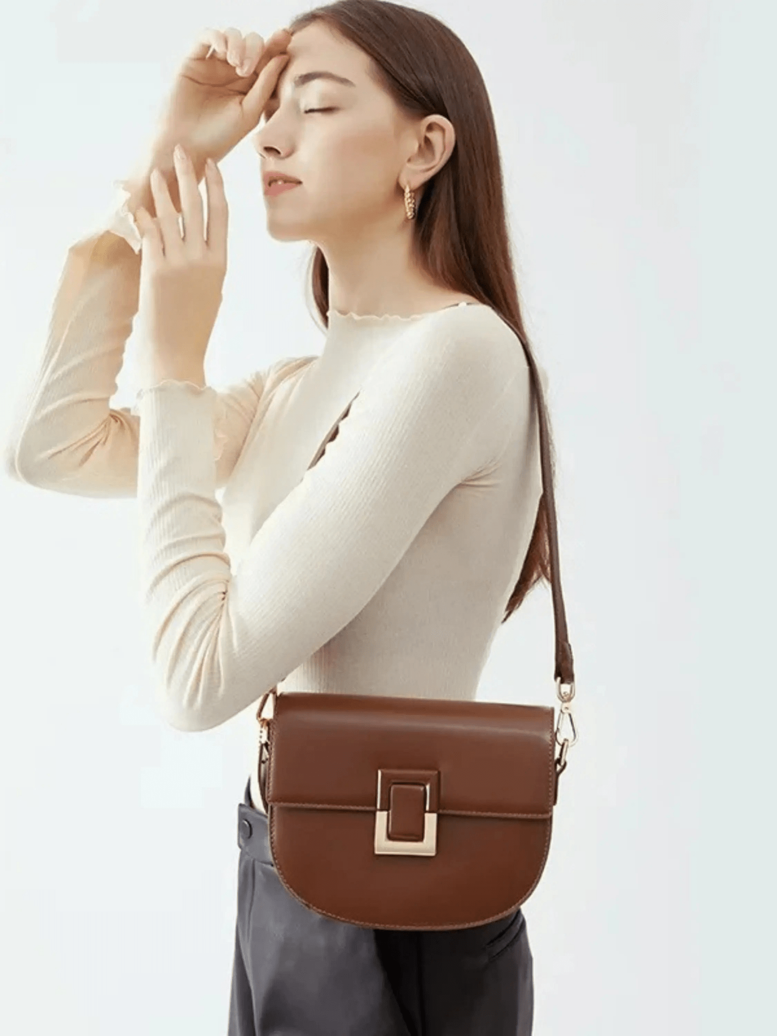 Emma | Sleek Leather Shoulder Bag with Geometric Lock Aurora-Bags