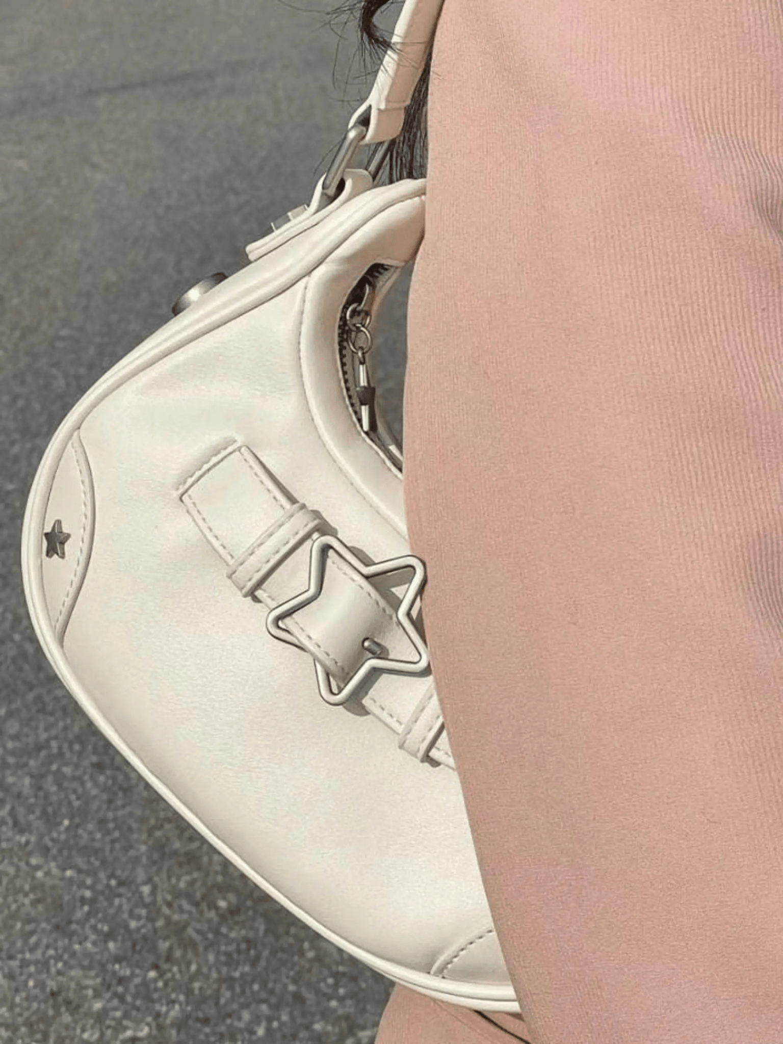 Luna | Star-Embellished Shoulder Bag with Modern Flair Feylen.com