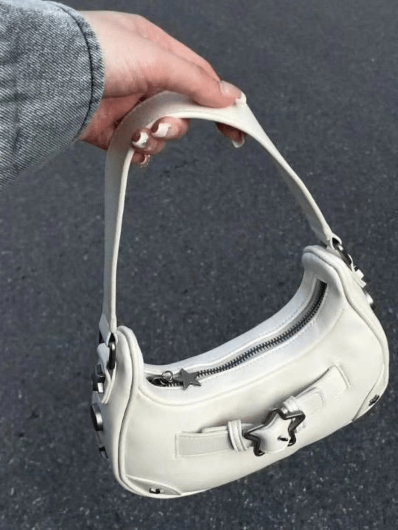 Luna | Star-Embellished Shoulder Bag with Modern Flair Feylen.com