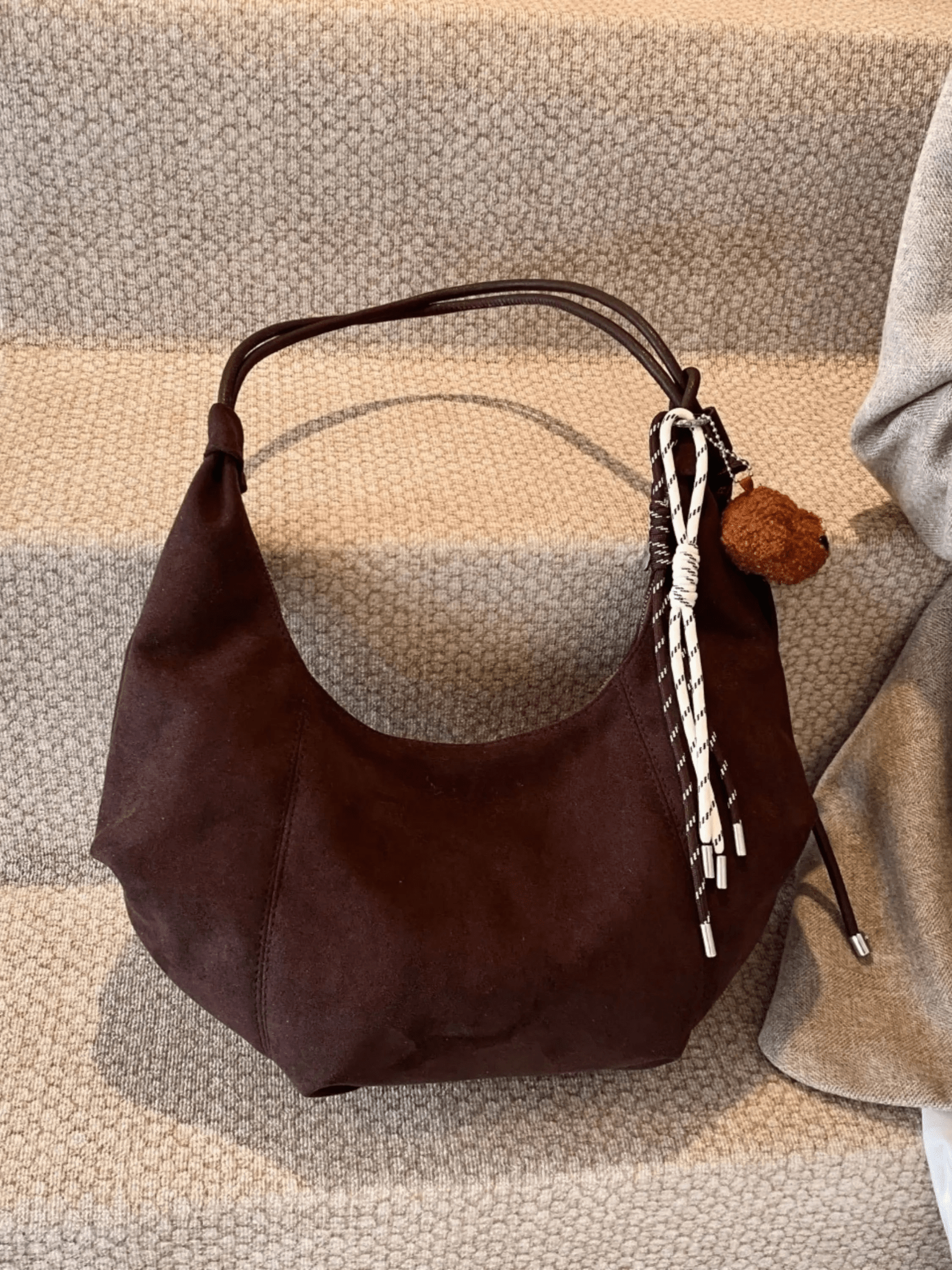 Amabel | Vintage Schoudertas van Suèdeleer Aurora-Bags