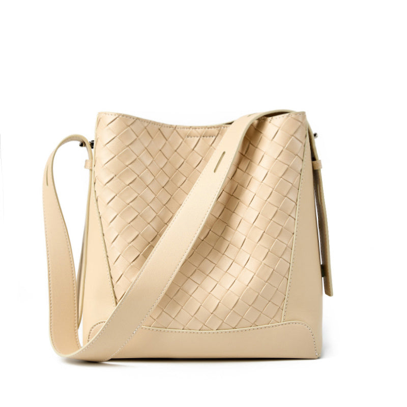 Tauriel | Black Woven Leather Crossbody Bag – Sleek & Timeless Design