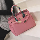 Isla | Premium Vegan Leather Handbag – Elegant & Timeless