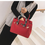 Isla | Premium Vegan Leather Handbag – Elegant & Timeless