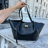 Vegan Leather Shopper Bag – Spacious Structured Tote with Minimalist Design