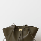 Vegan Leather Shopper Bag – Spacious Structured Tote with Minimalist Design