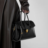 Structured Leather Tote – Elegant Top Handle Work Bag